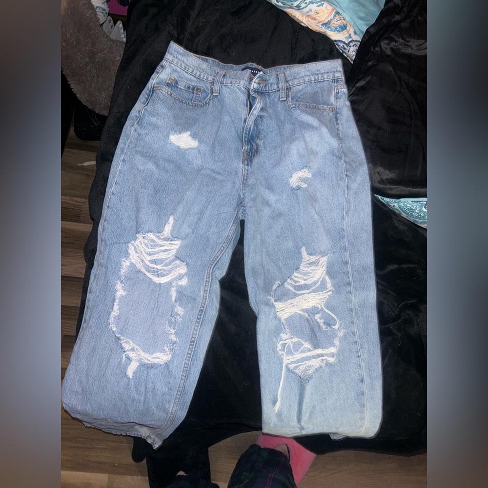 Aeropostale ripped jeans